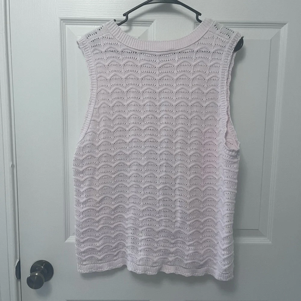 LOFT Scalloped Pointelle Sweater Tank Top NWOT - Picture 6 of 10